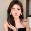 Retro Hong Kong-style hot girl large circle earrings, multi-layered circle, niche design, stud earrings, simple and high-end women's earrings details Picture